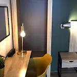 Hotel Lodge In Paris 13